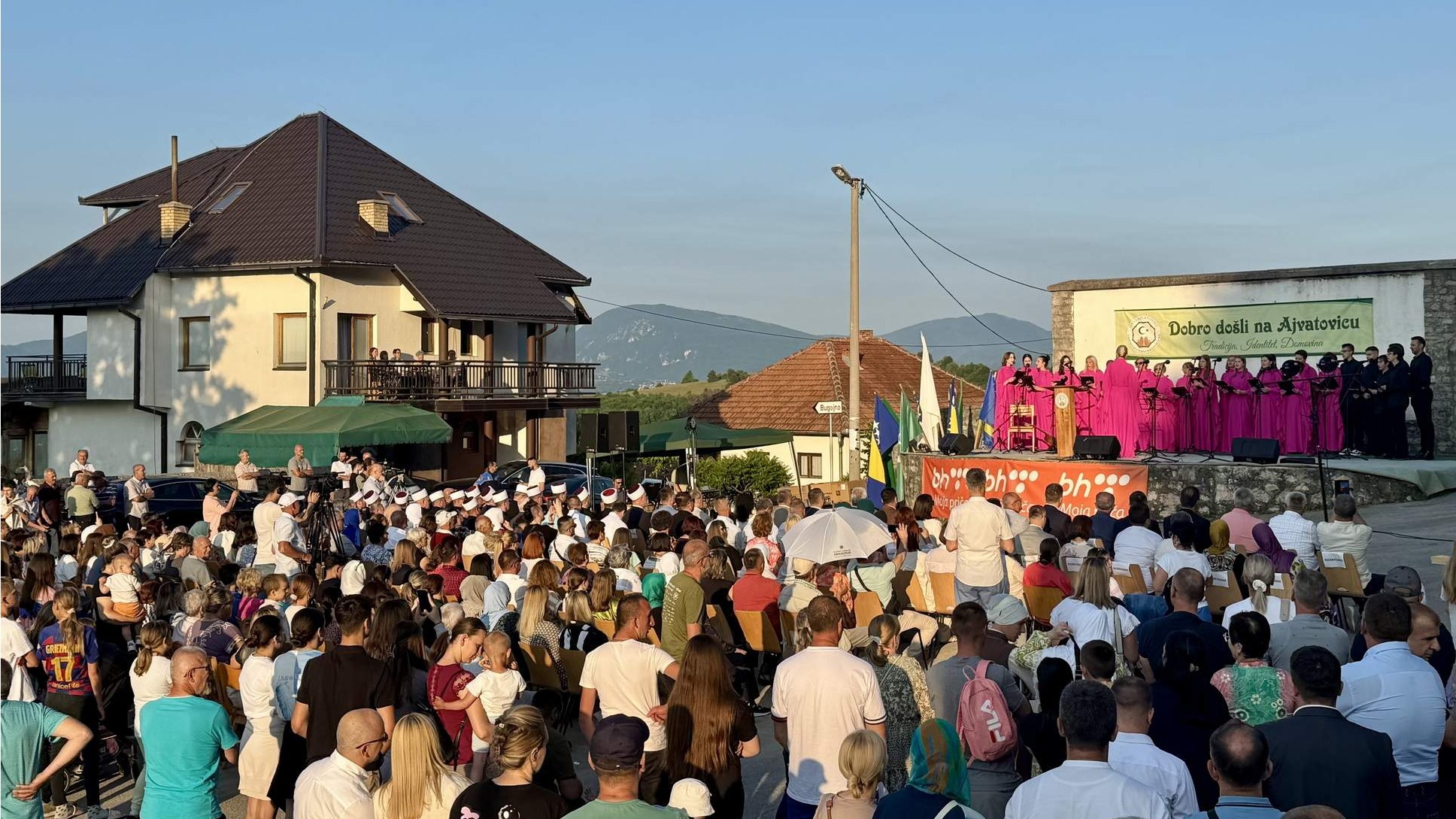 Prusac: Svečano otvorena vjersko-kulturna manifestacija "515. Dani Ajvatovice"
