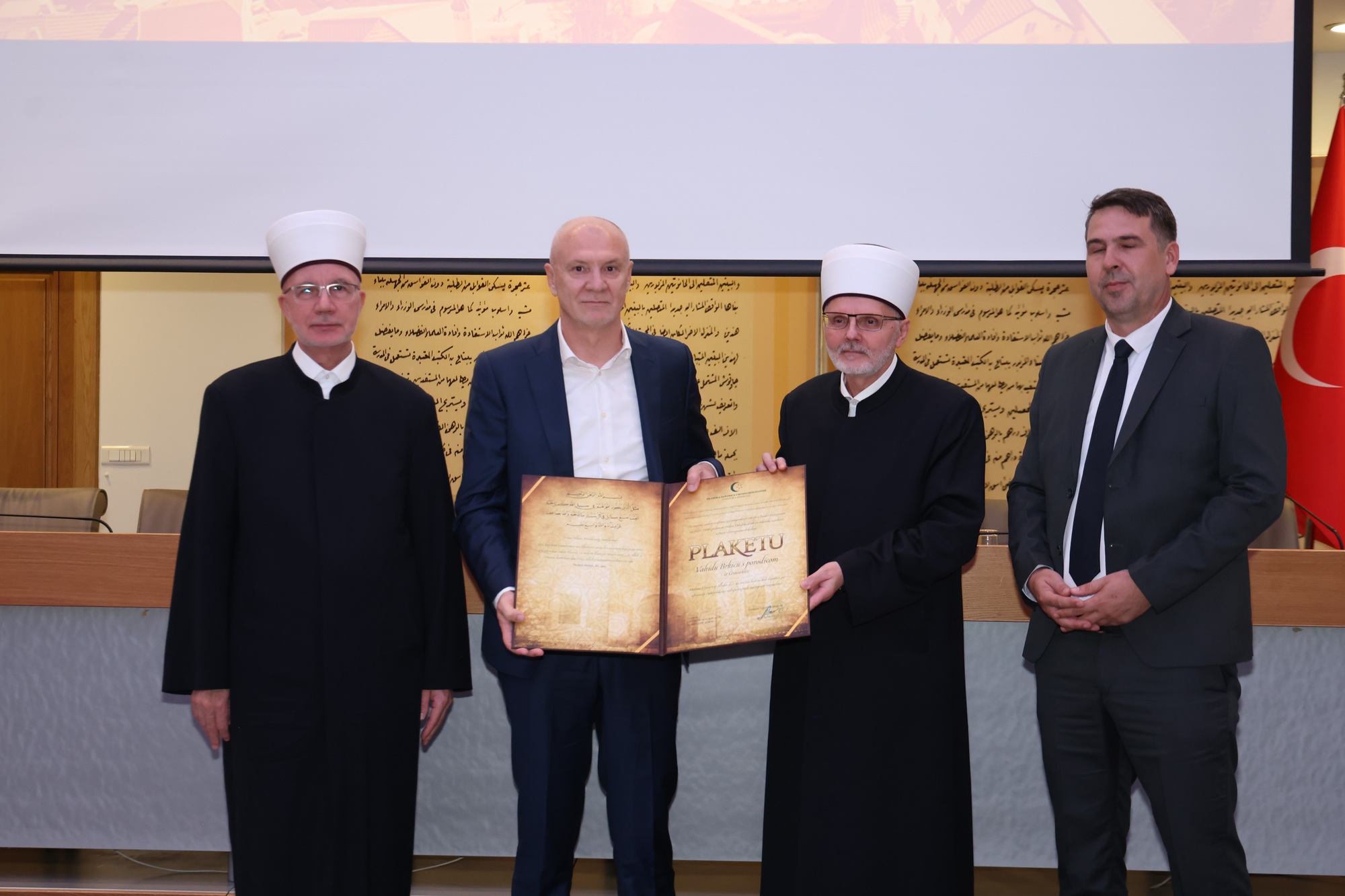 Vahidu Brkiću uručena plaketa za najistaknutijeg vakifa u 2025. godini