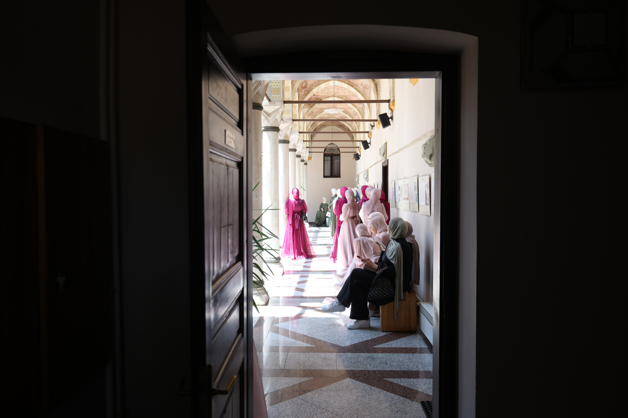 FOTO: "Maturalni dan" okupio učenike generacije i odlične učenike medresa i gimnazija Islamske zajednice