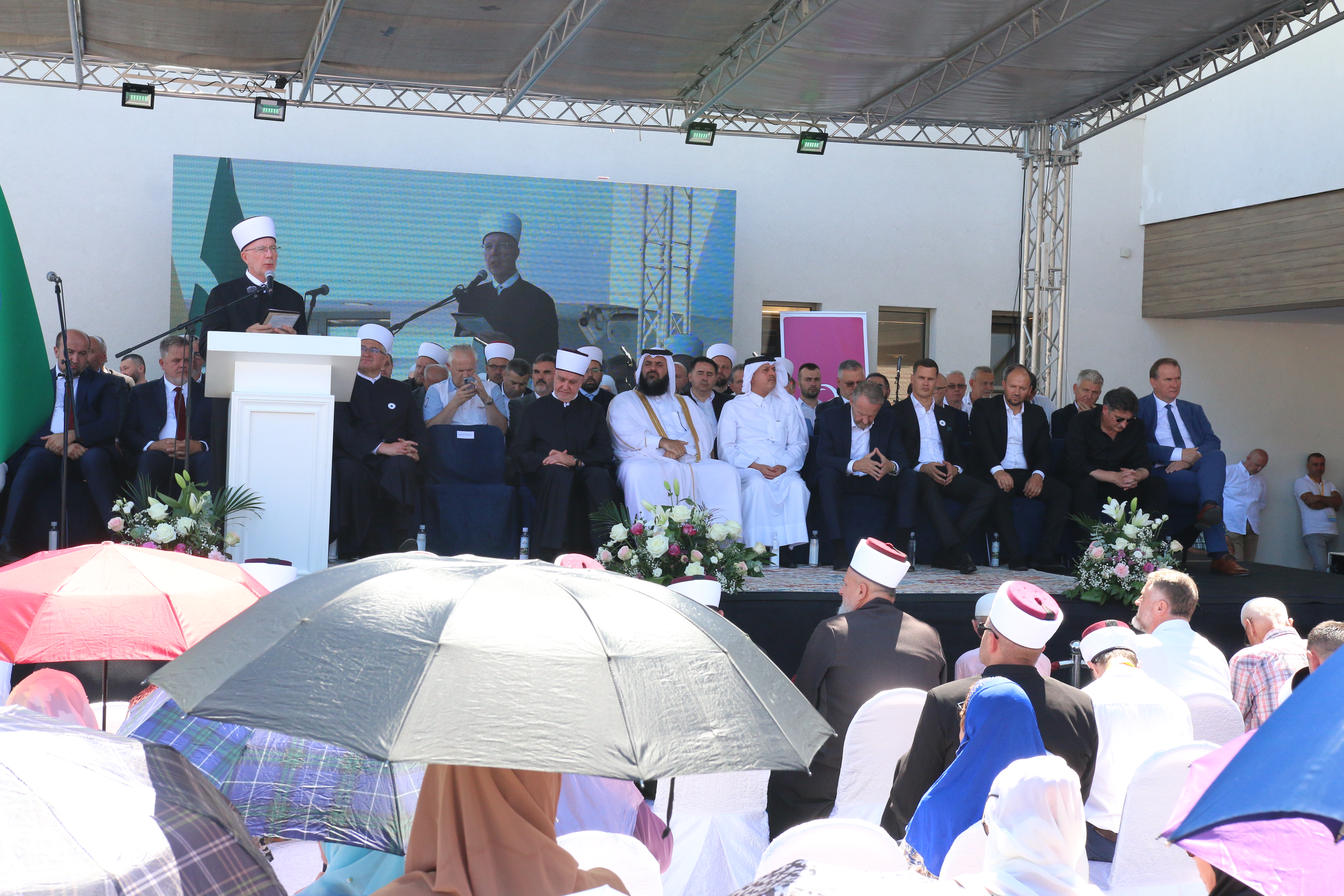 FOTO-Svečano otvoren Islamski centar u Lukavcu