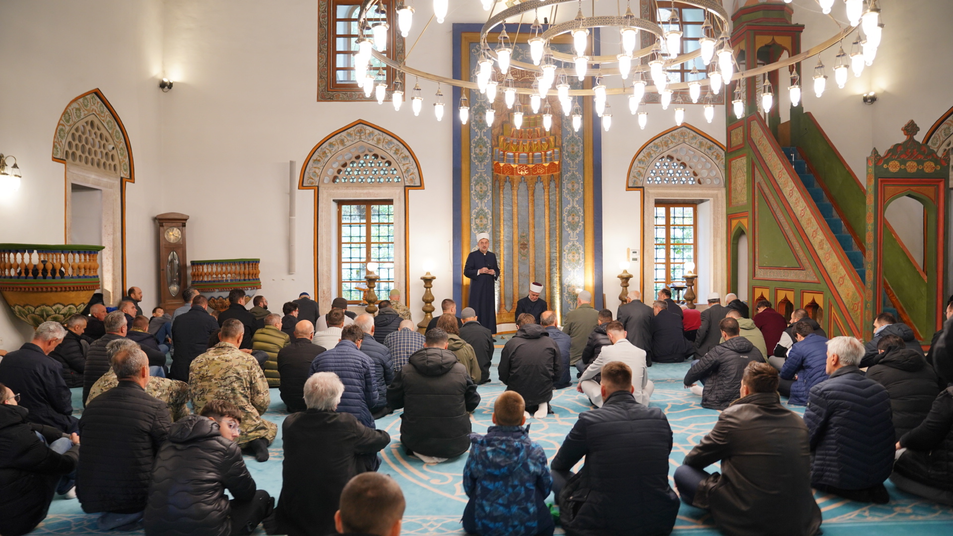 FOTO - Reisul-ulema Kavazović: Vjera se mora potvrđivati dobrim djelima, a edebom se čuva dostojanstvo čovjeka