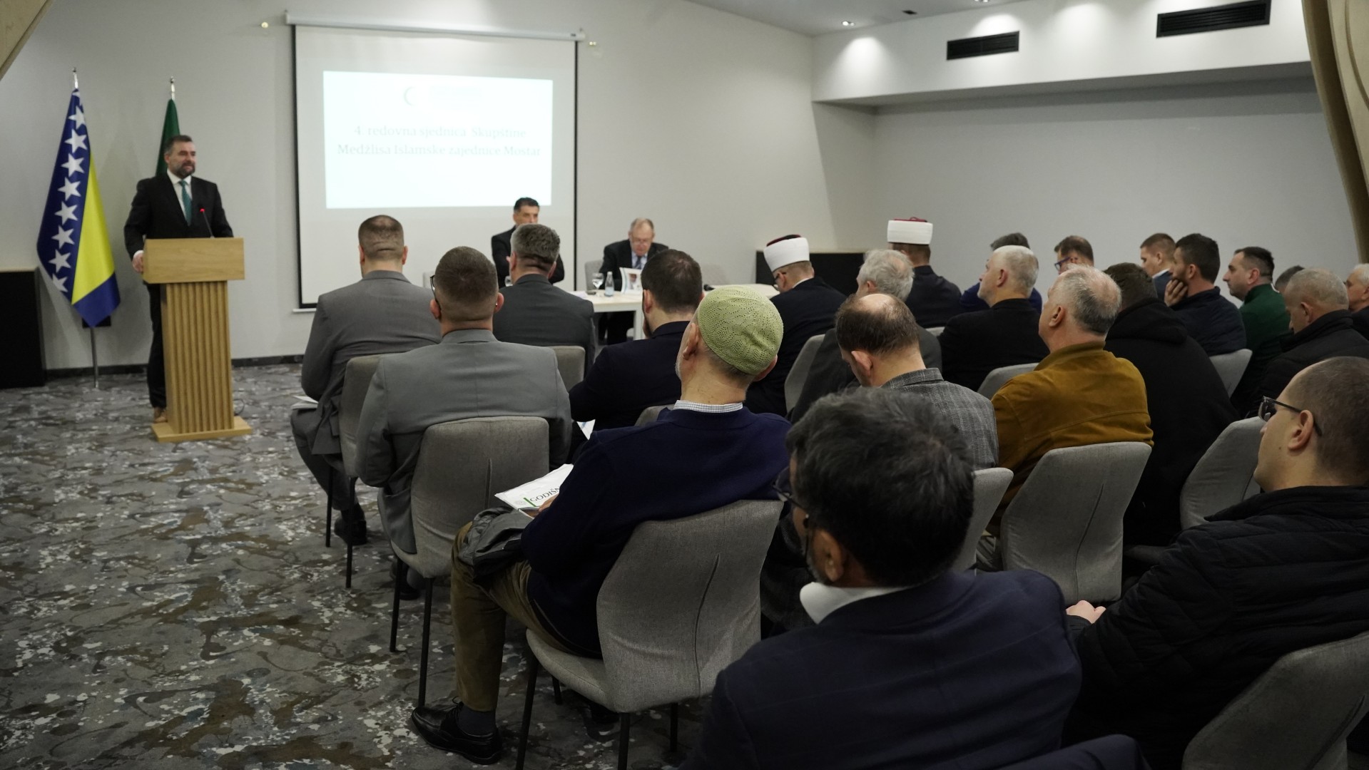 Mostar: Skupština Medžlisa IZ zatražila intervenciju visokog predstavnika i prozvala bošnjačke političke subjekte