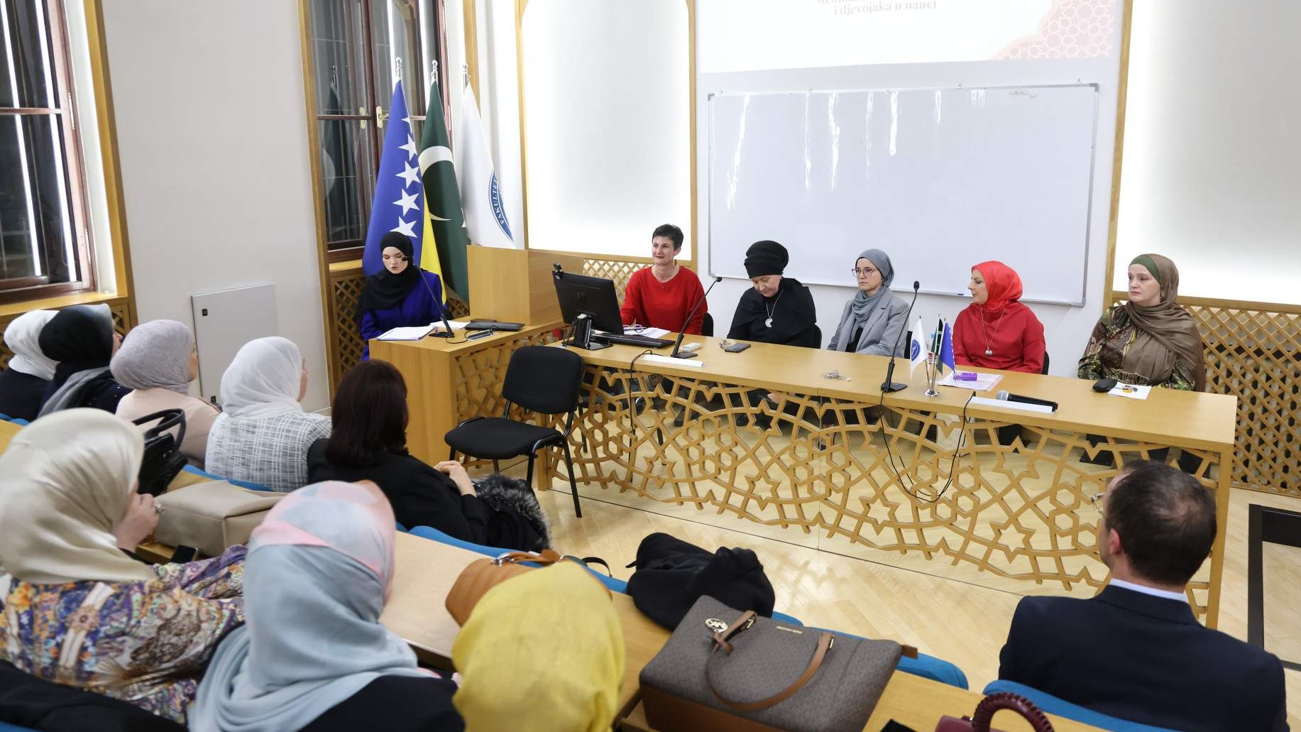 “Horizonti znanja – iskustva koja inspirišu”: Ohrabrene žene mijenjaju svijet znanjem